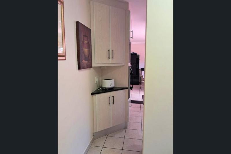 To Let 3 Bedroom Property for Rent in Island View Western Cape